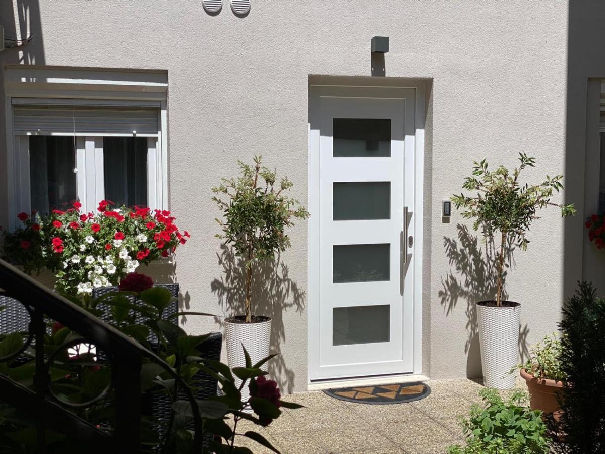 סיני Luxury Apartment Knezovic מראה חיצוני תמונה